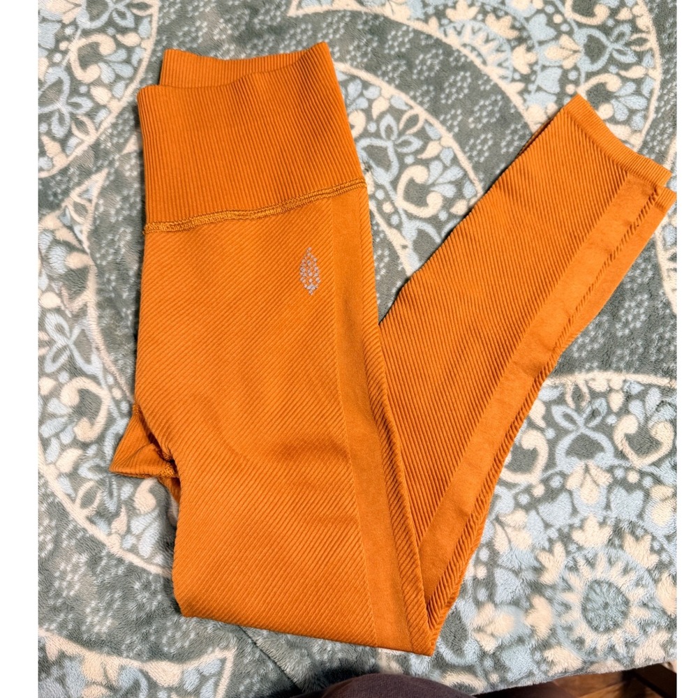 SOLD Free People Movement Good Karma Leggings XS Orange High Rise Ribbed